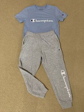 Champion outfit